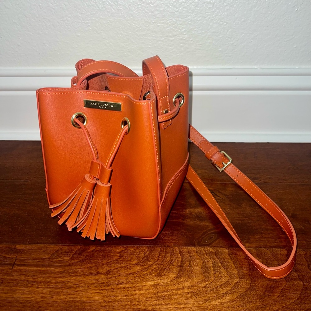 Katie Loxton - London - Orange Bucket Bag